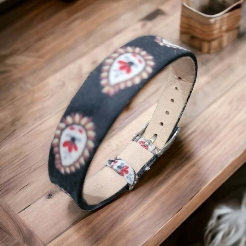 Black and red southwestern leather bracelet